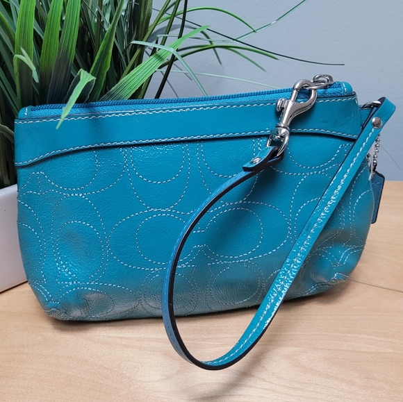COACH | Signature Teal Patent Leather Wristlet - Picture 2 of 6